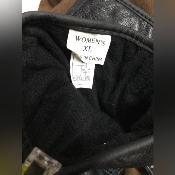 Flame embroideredLeather shortys.  XS - Picture 5 of 6